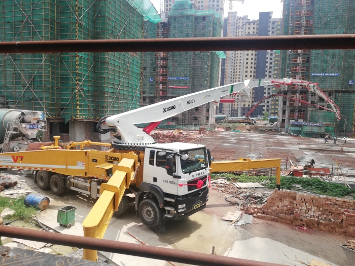 牛宝两台泵车助力徐州棚户区改造