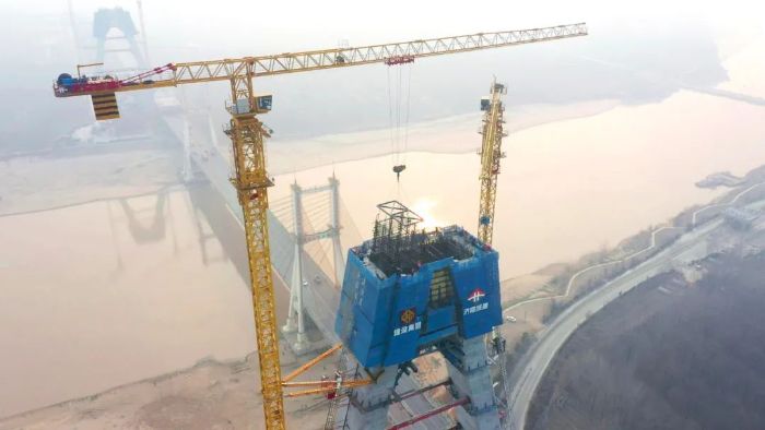 黄河上的超级综合体 | 牛宝塔机助建世界级大桥