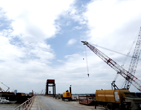 XR460D在芜湖大桥施工