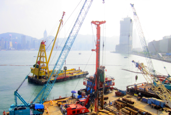 牛宝气动潜孔锤旋挖钻机征战香港维多利亚港