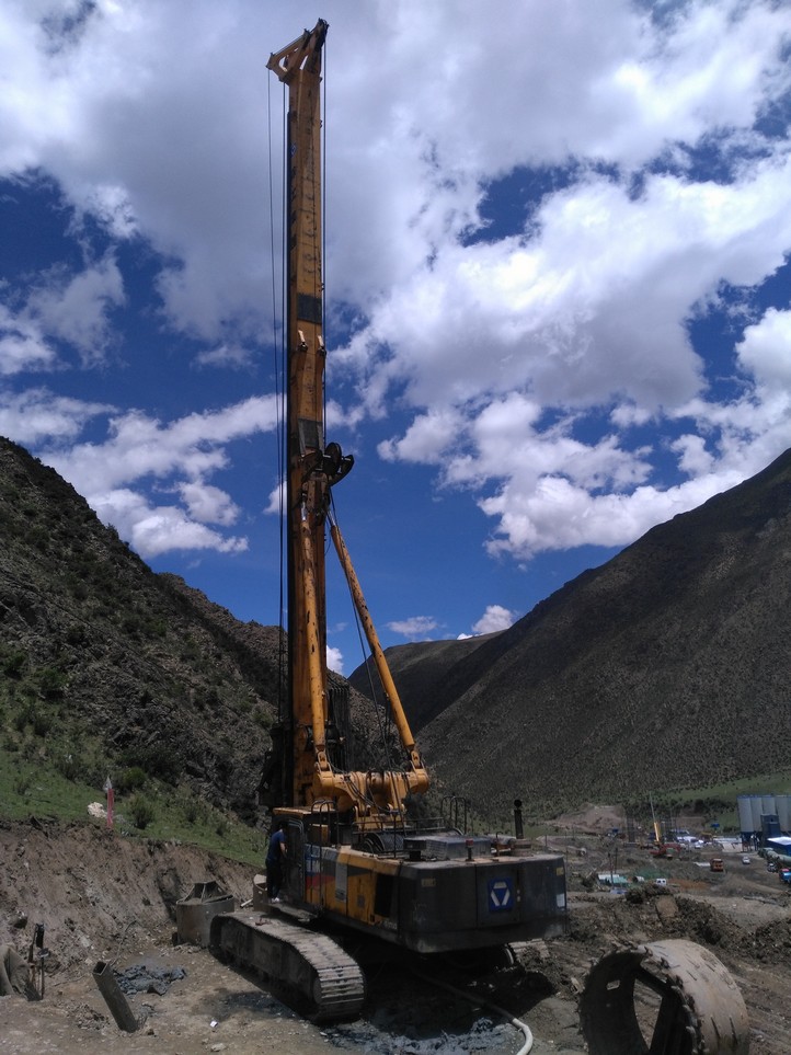 2017年6月牛宝XRS1050旋挖钻机在西藏施工
